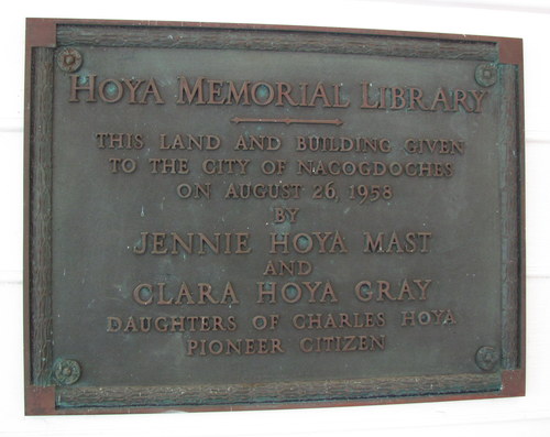 211 S. Lanana - Hoya Memorial Library sign