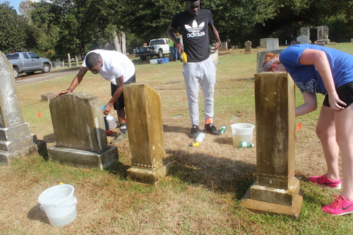 Cemetery Cleaning November 2017 - 2