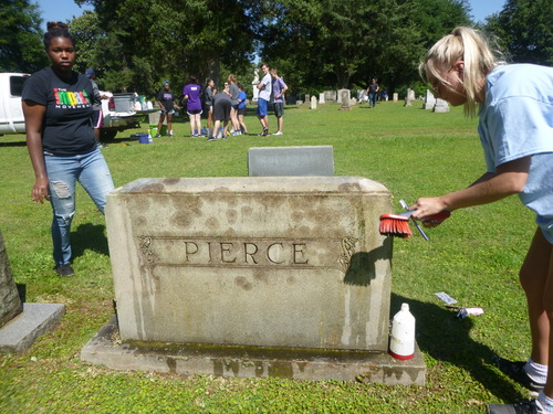 Cemetery Cleaning May 2017 - 4