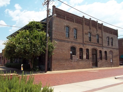 116 N. Fredonia Front