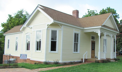 113 S. Lanana - northwest corner