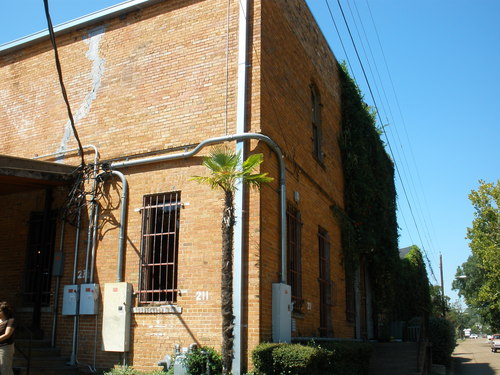 211 Old Tyler Road Side