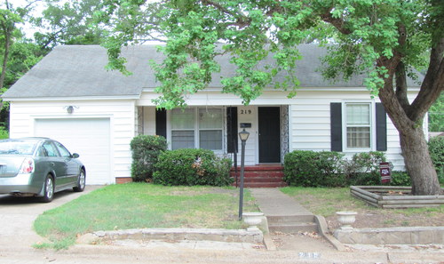 219 E. California - front facade (faces south)