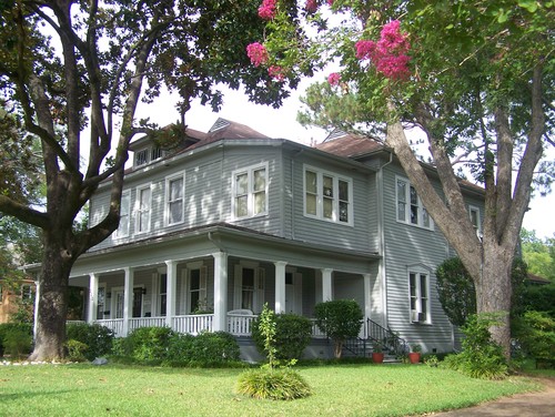 222 N. Mound Front 2