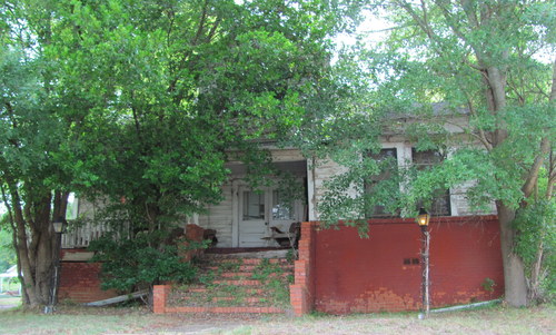 503 Shawnee - front facade (faces west)