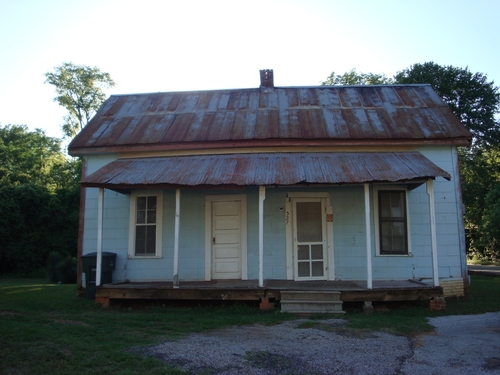 527 Richardson Front