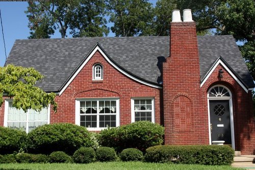 613 Logansport Front