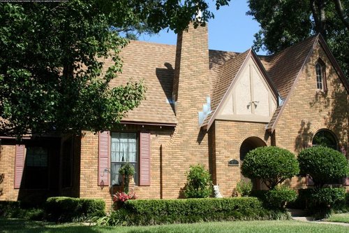 617 Logansport Front