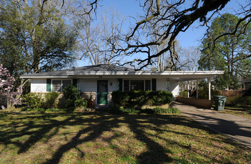 718 N. Fredonia Front