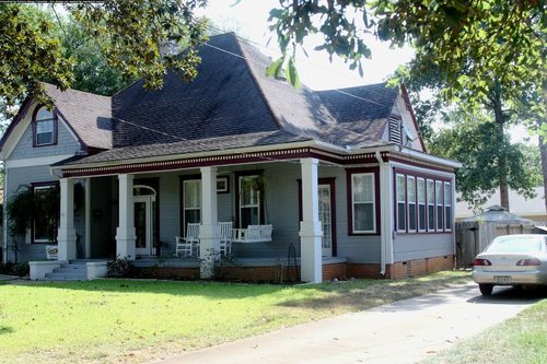 730 N. Mound Right Side