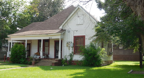 813 N. Mound - northeast corner - July 2013