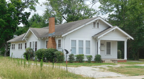 814 N. Mound - northwest corner - July 2013