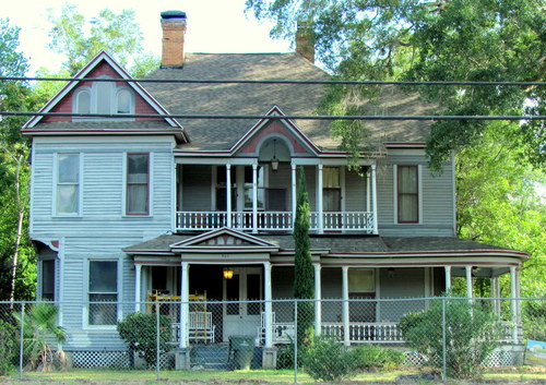904 W. Main - front facade (faces south)