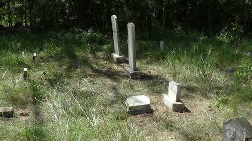 Gravestones at Shady Grove Cemetery