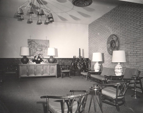 1930's Lobby