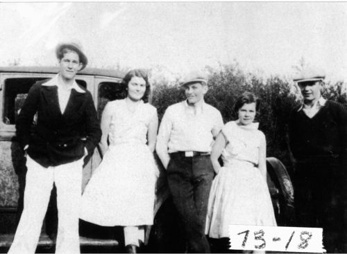 H. D. Murphy, Alto, L to R: Billy Lyon, Maree Tullis, H D Murphy, Alene Watters, Jack Nicar (Photograph courtesy of Virginia Singletary and the Alto Public Library)