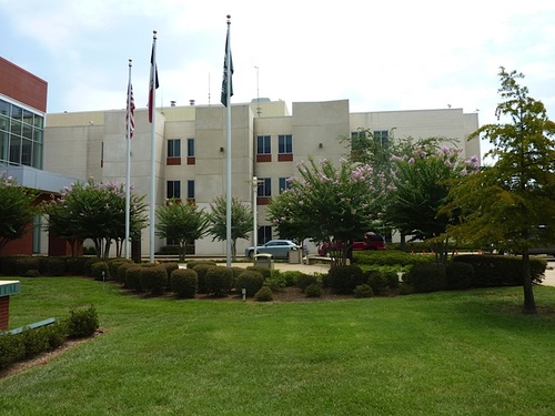 1204 N. Mound Front Right Facade