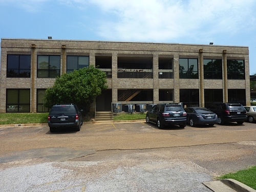 1018 N. Mound Back Facade