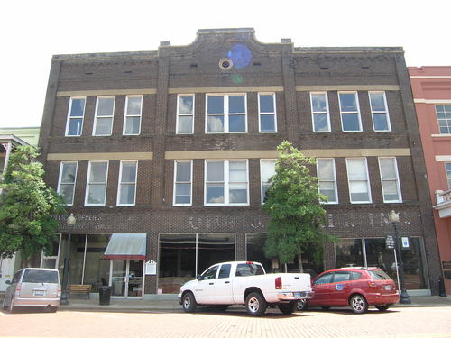 204 E. Pilar Front