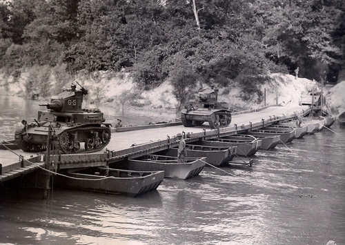 Tanks of the 2nd Armored Division crossing the Sabine River into Texas as Patton began his end run to Shreveport. (Rickey Robertson Collection)