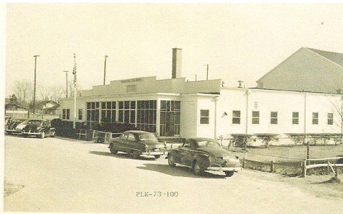 Construction of the First USO building in 1941 in DeRidder, La. (Rickey Robertson Collection)