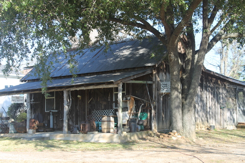 Family Barbacue Shed Right Angle