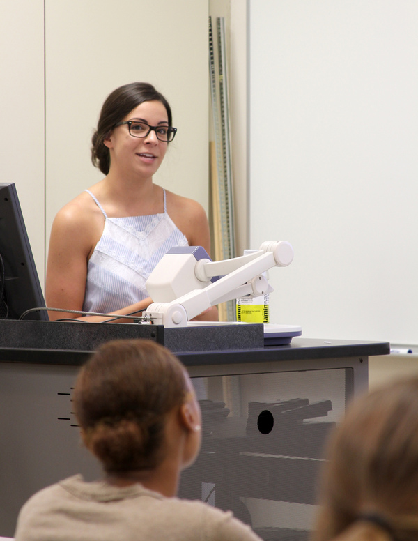 Cotton Incorporated marketing manager visits SFA students to discuss