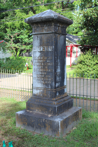 Hardeman Gravestone before cleaning 7-15-16