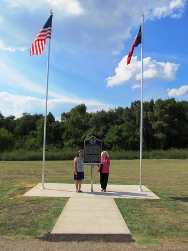 Perky Beisel & Deborah Burkett - CHHC Chair - with the newly unveiled THC marker 9-17-15