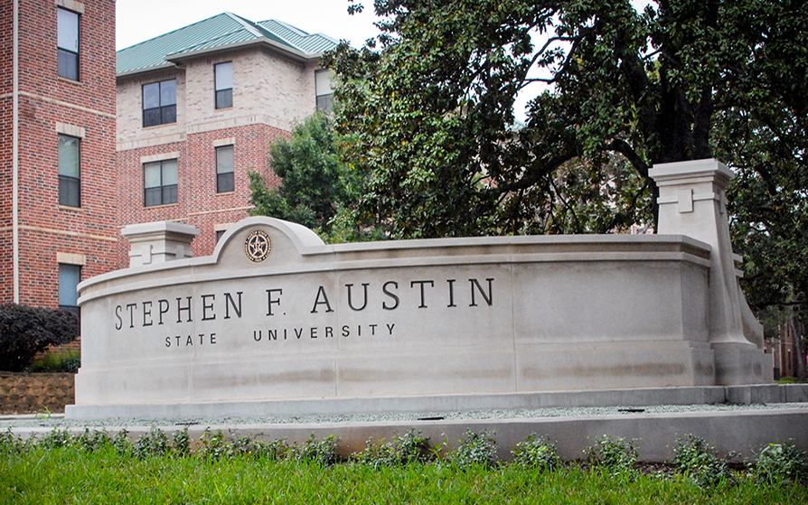 SFA campus sign at Starr entrance
