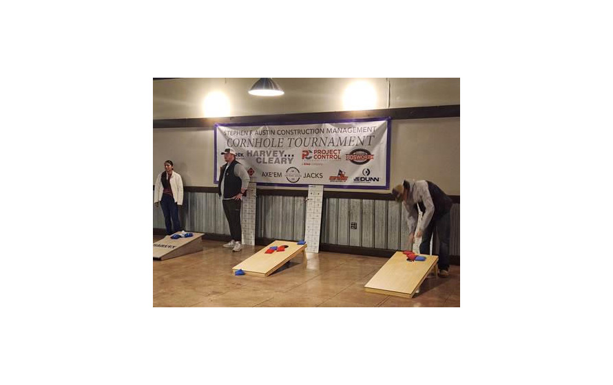 Construction Management students at a cornhole tournament