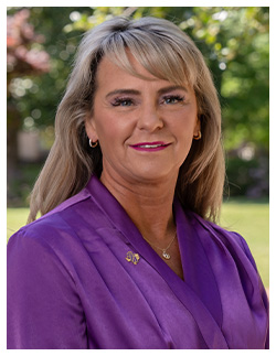 First Lady Kristi Weaver