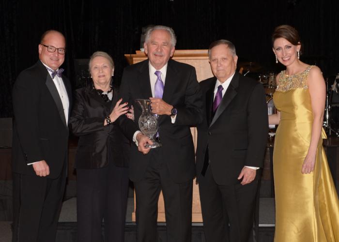 Banker Phares received the Nancy C. Speck Development Award during SFA's 27th annual Gala.