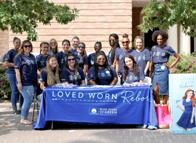SFA fashion merchandising students enrolled in a fashion promotion course and the Fashion Merchandising Club 