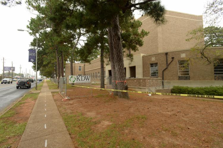 photo of perimeter fence on North Street side of the Griffith Fine Arts Building