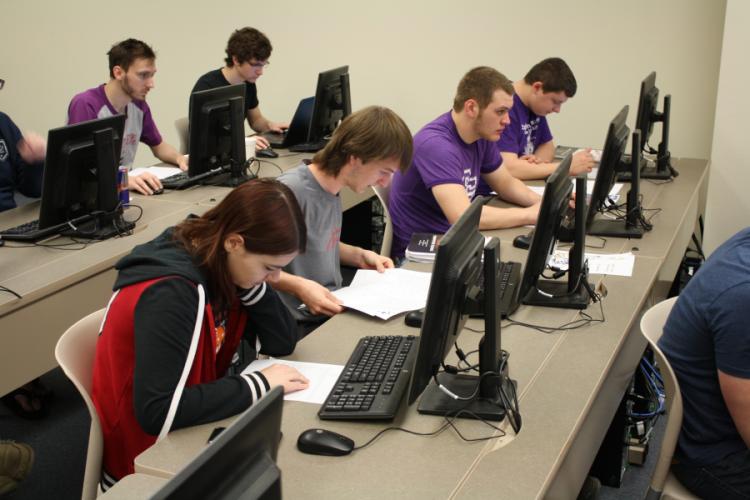 photo of SFA computer science students