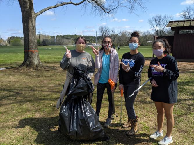 SFA students picking up litter