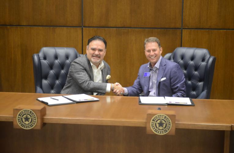 Dr. Juan E. Mejia and Dr. Neal Weaver