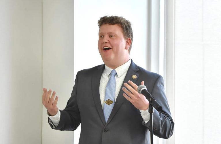 Trent Bush addresses attendees at the Archer Fellowship fall 2025 graduation ceremony