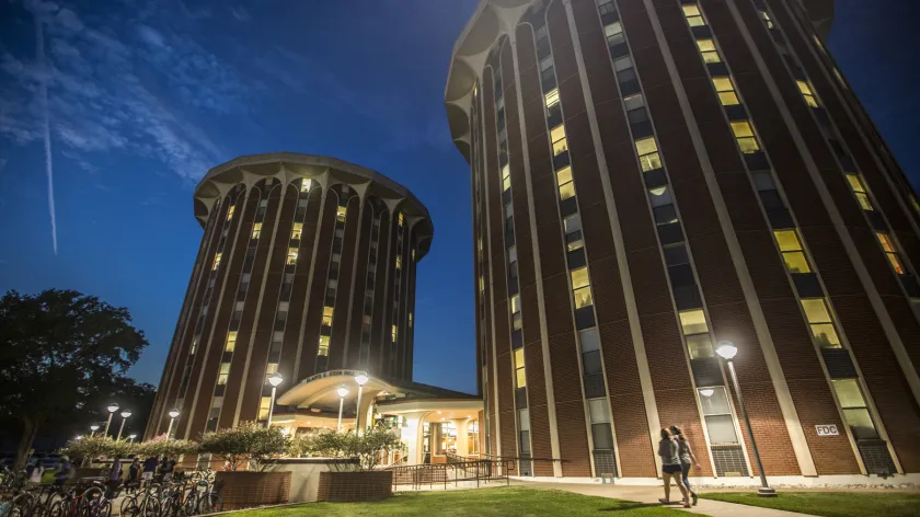 Steen Hall at night