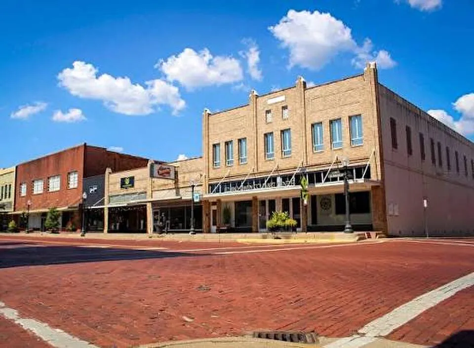 Photo of the Cole Art Center Photo of the Cole Art Center