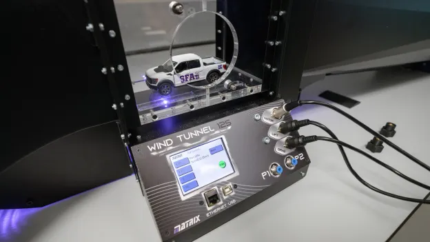 Model SFA truck in a simulated wind tunnel