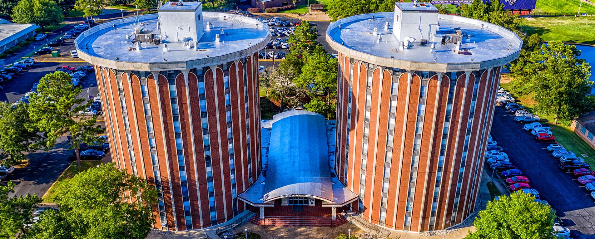 Steen Hall exterior during the day