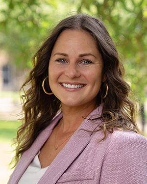 Dr. Sarah Straub