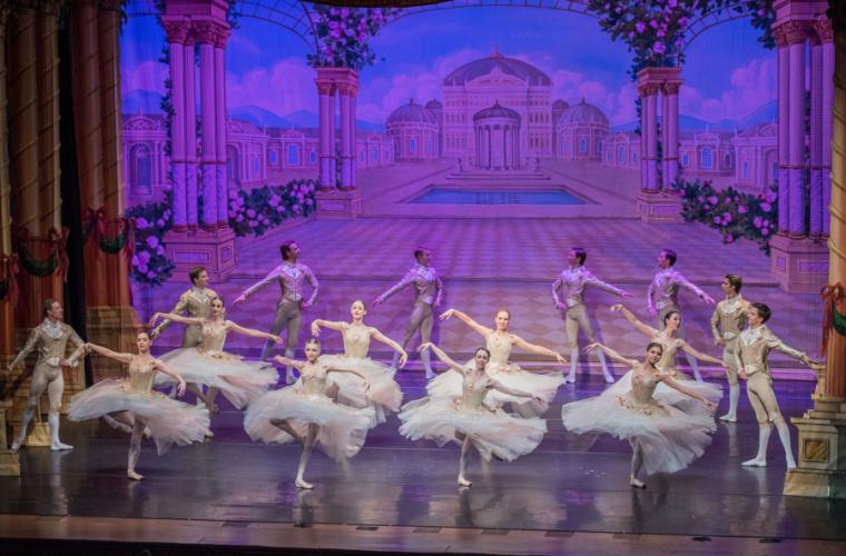 a scene from the Moscow Ballet’s “Great Russian Nutcracker”