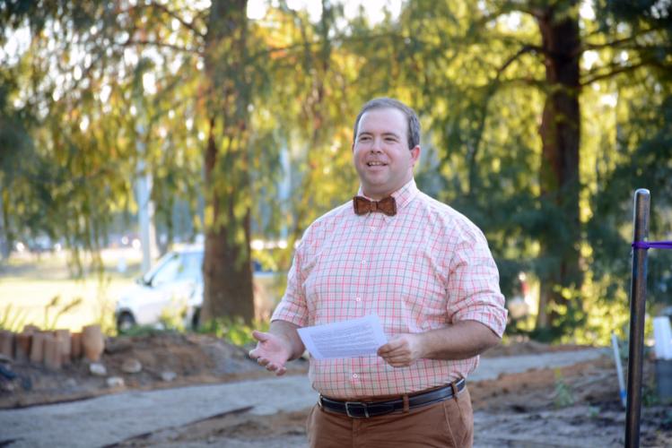 Dr. Jared Barnes